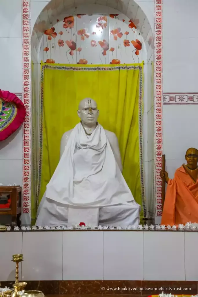 Sri Bhaktivinoda Thakura Samadhi (8)-2